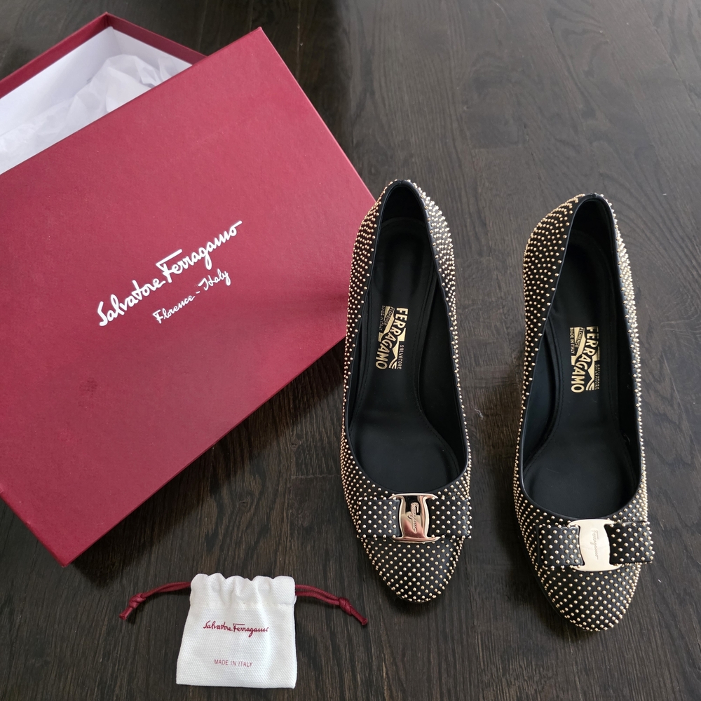Salvatore Ferragamo Black and Gold Women's Stilleto Heel Shoes